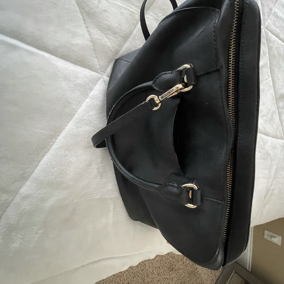 Michale Kors Purse - Picture 2 of 8